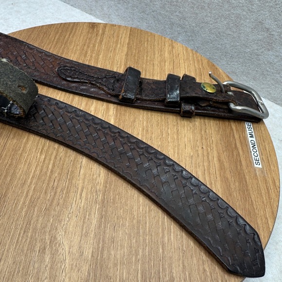 Distressed Leather Woven Embossed Belt Silver Buckle Brown Well Worn Size 50 - Picture 14 of 15